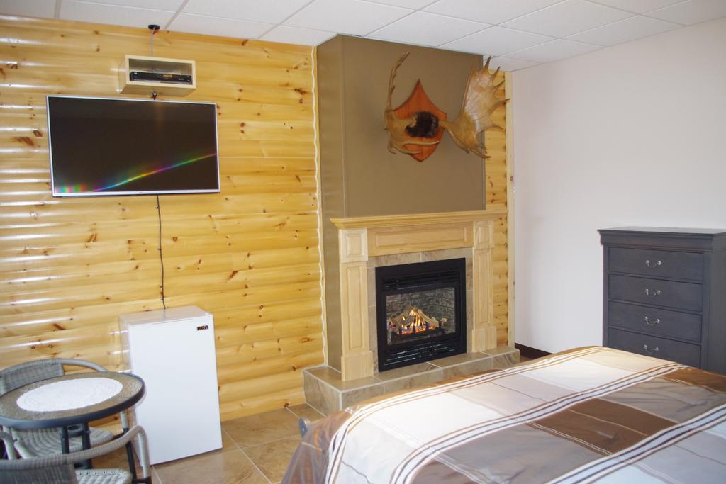 Auberge La Taniere Tadoussac Quarto foto