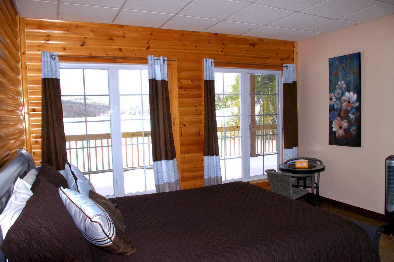 Auberge La Taniere Tadoussac Exterior foto