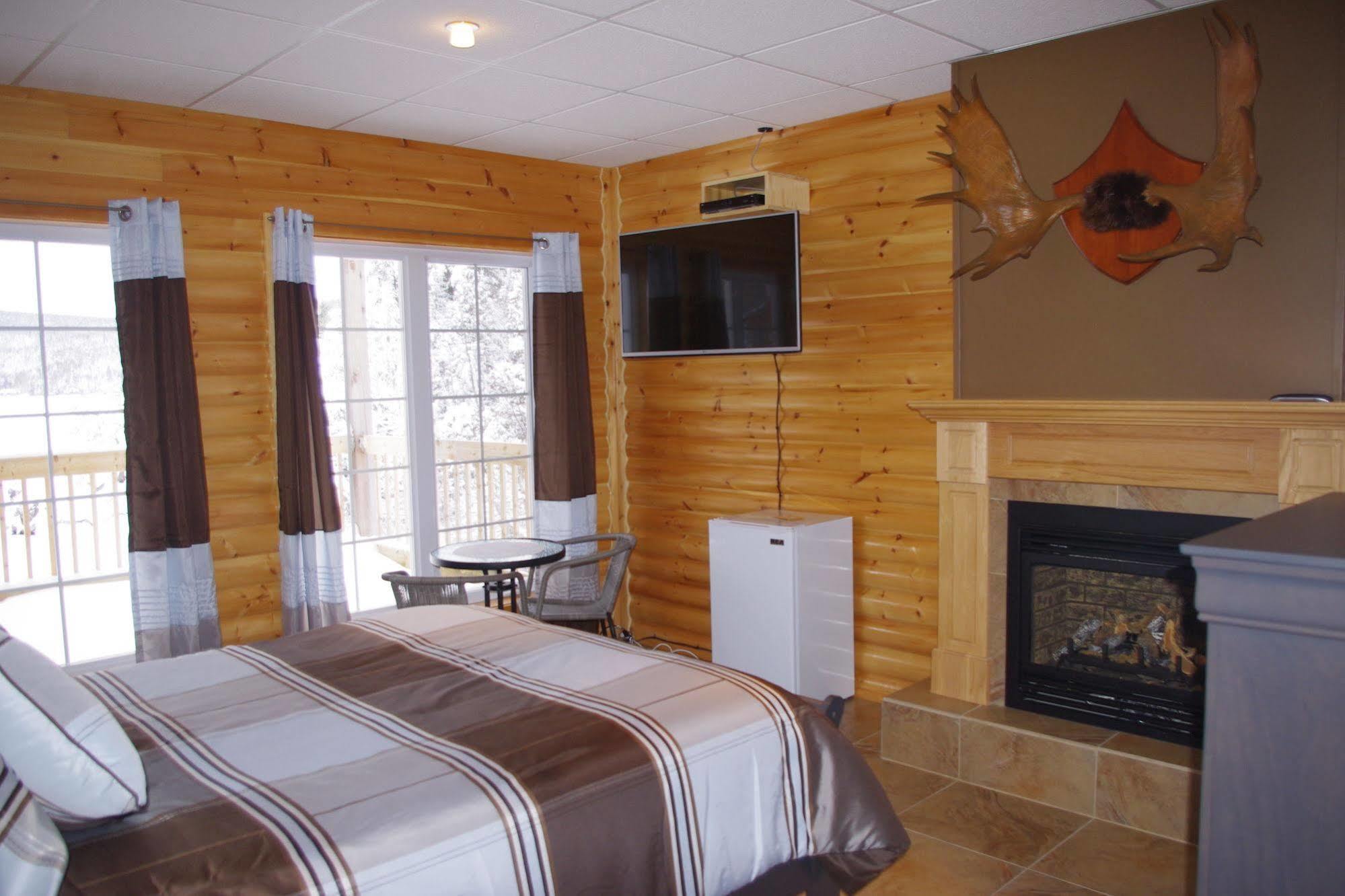 Auberge La Taniere Tadoussac Exterior foto